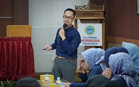 Seminar Molekuler Politeknik Indonusa: Penerapan Metode Molekuler dalam Deteksi SARS-CoV-2 untuk Mendukung Diagnosis Laboratorium