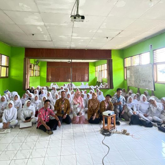 Mendorong Akses Pendidikan Tinggi, Politeknik Indonusa Jalin MoU dengan SMK di Purbalingga dan Banyumas