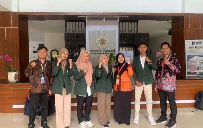 Juara 1! Mahasiswa Politeknik Indonusa Unggul di Ajang Medical Record Speech
